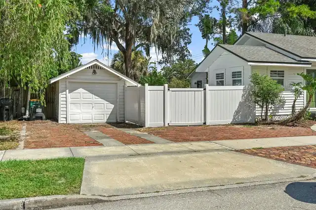 Listing Photo 38