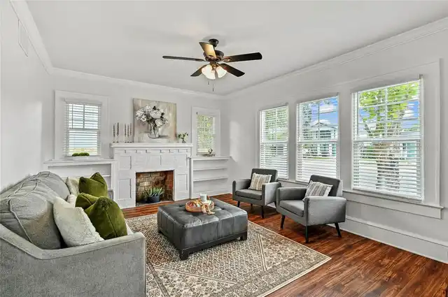 Listing Photo 8