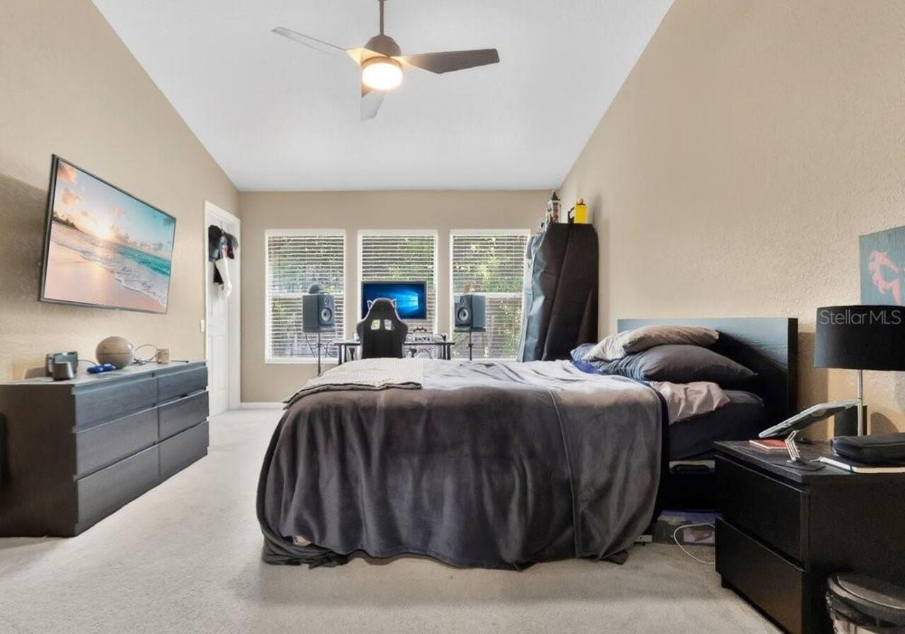 Listing Photo 9