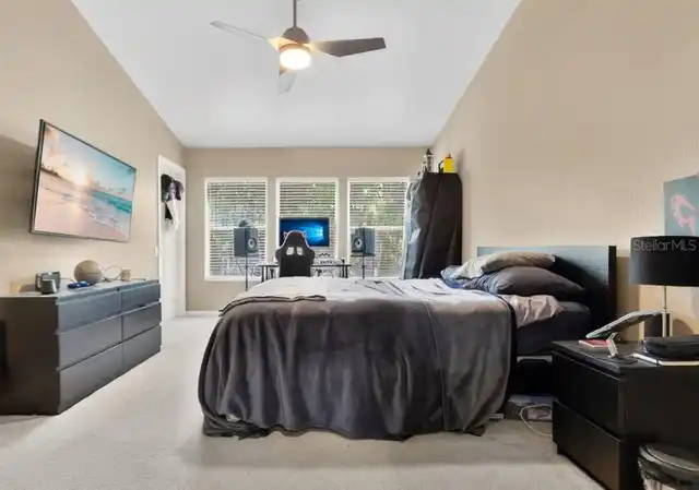 Listing Photo 9