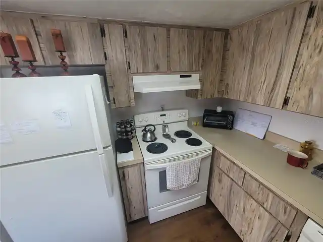 Listing Photo 6