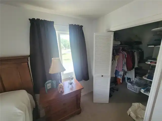 Listing Photo 10