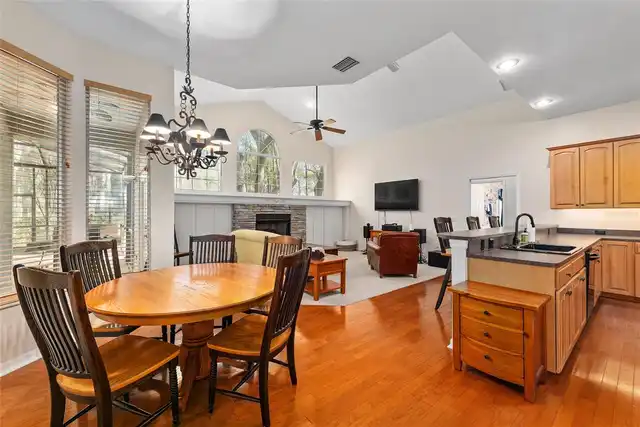Listing Photo 28