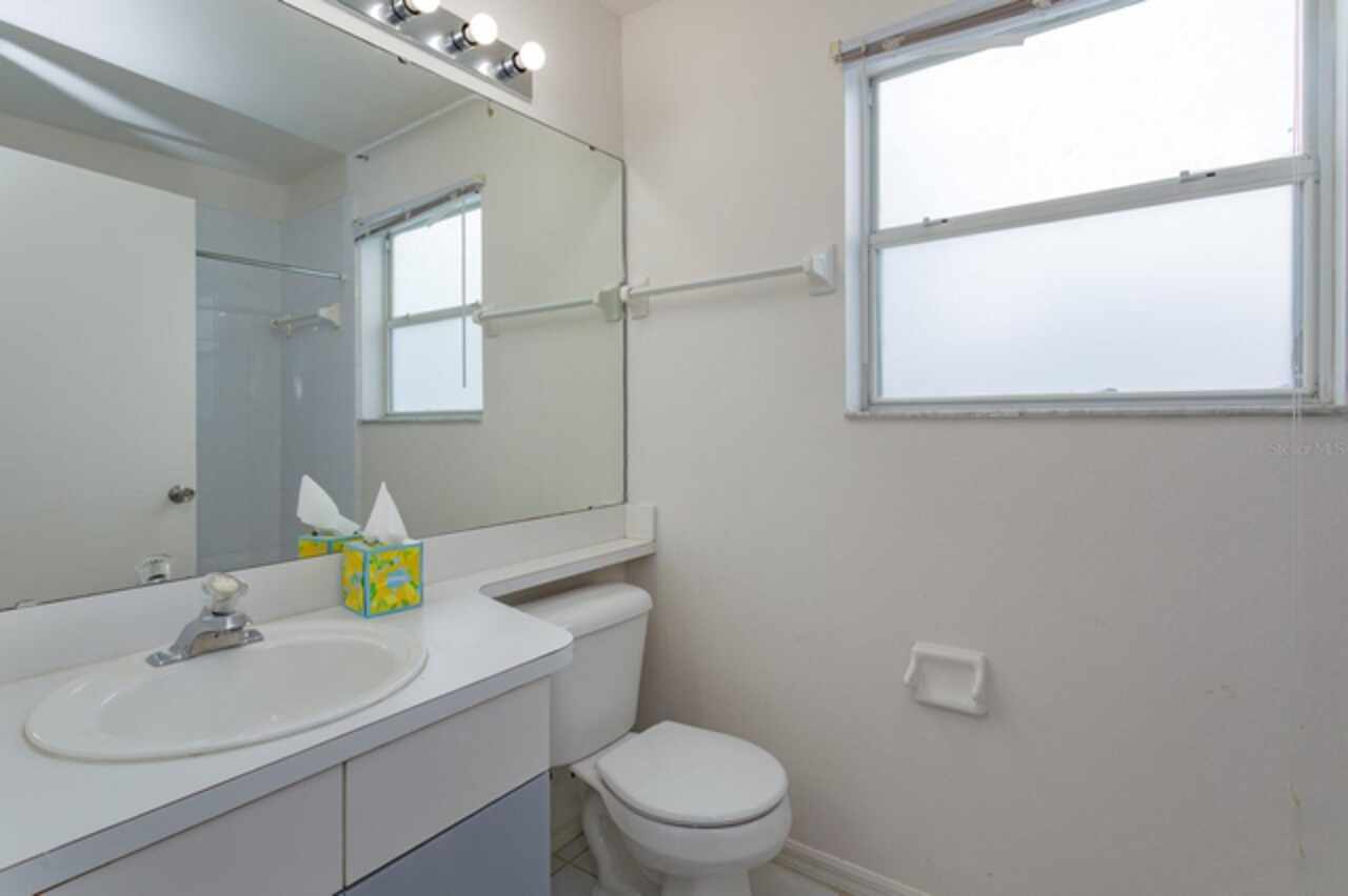 Listing Photo 11