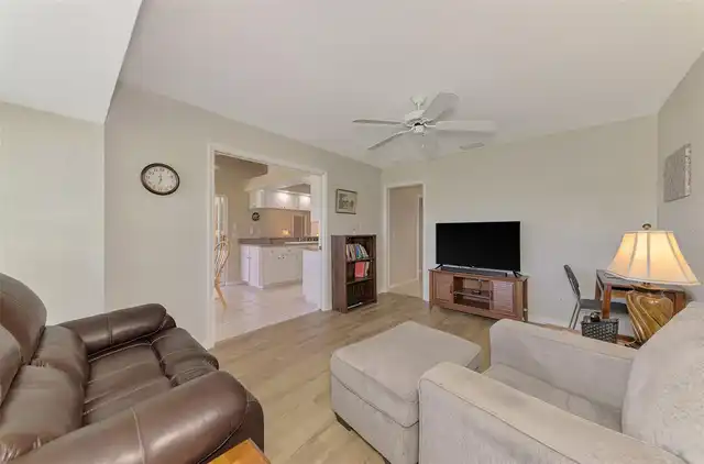Listing Photo 37