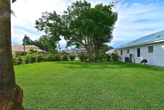 Listing Photo 32