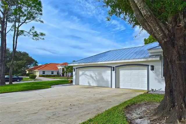 Listing Photo 33
