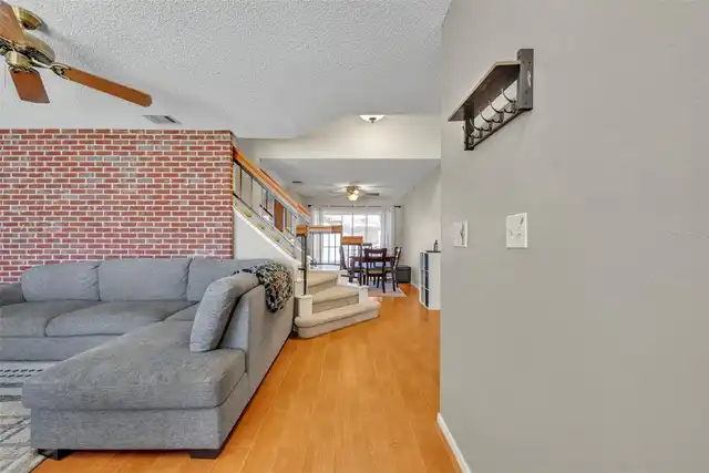 Listing Photo 9