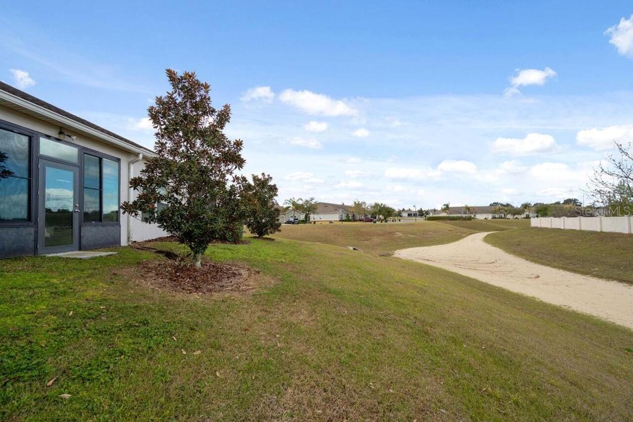 Listing Photo 33