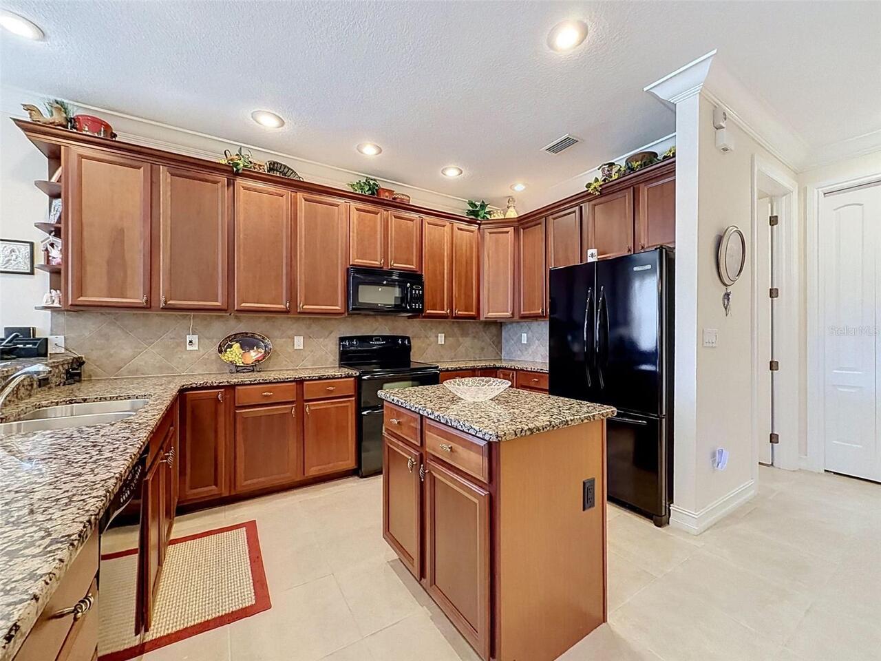Listing Photo 16