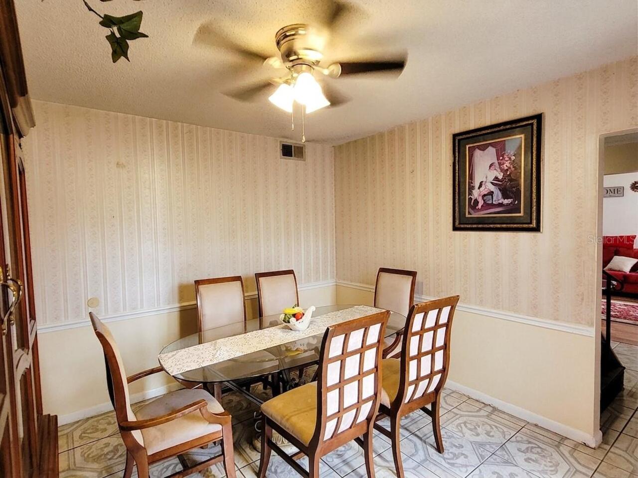 Listing Photo 9
