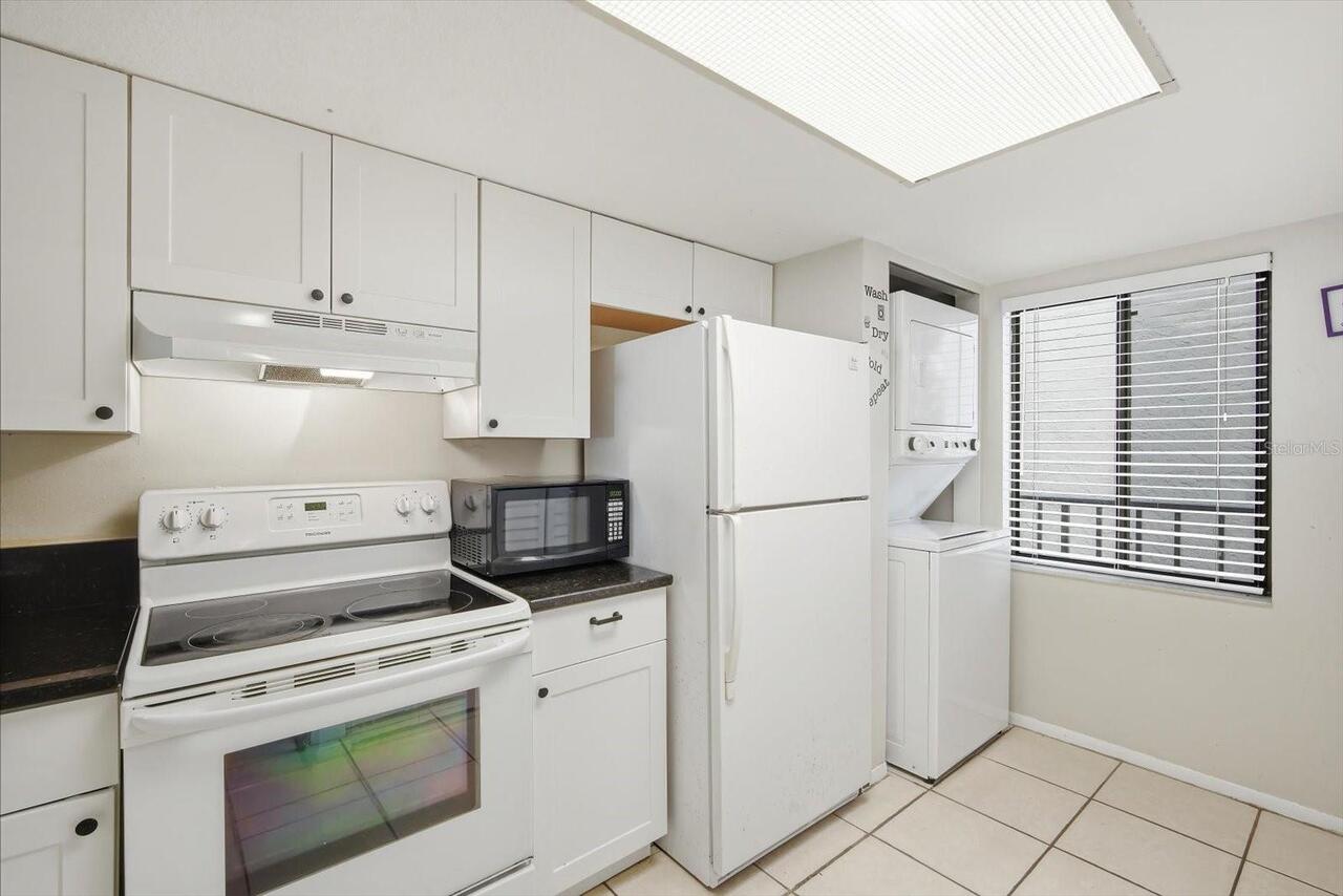 Listing Photo 9
