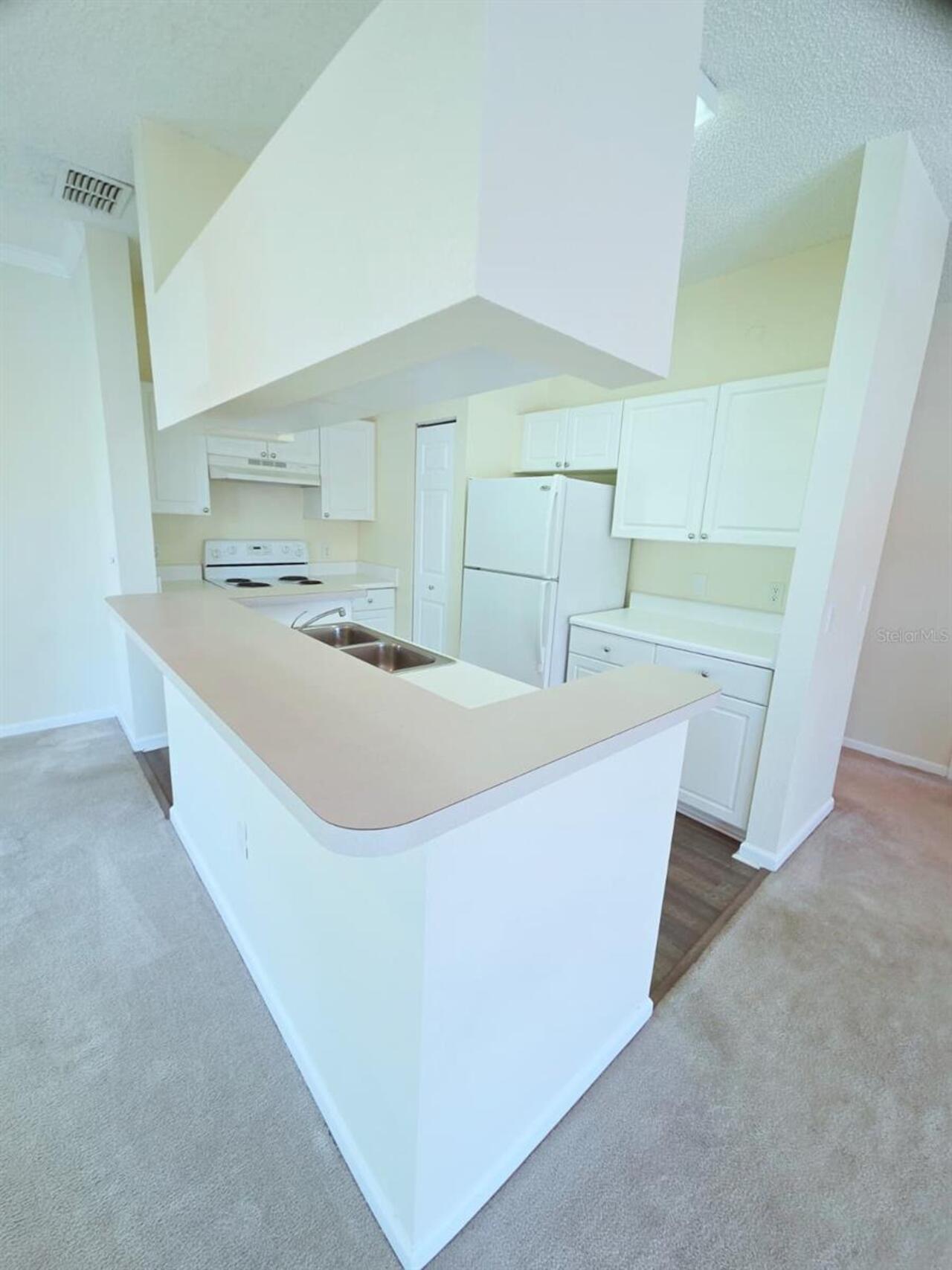 Listing Photo 9