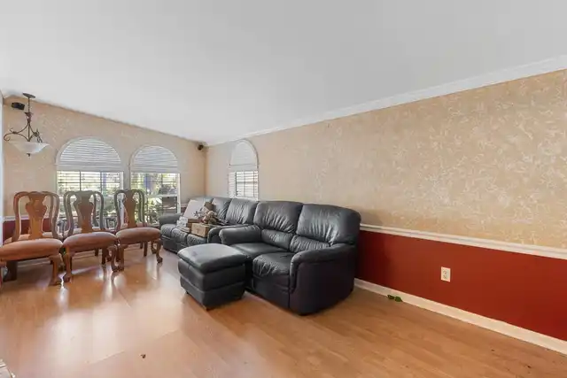 Listing Photo 21