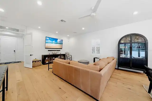 Listing Photo 15