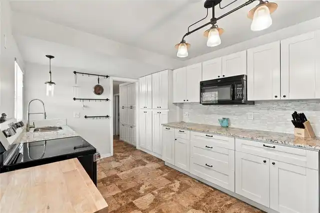 Listing Photo 16