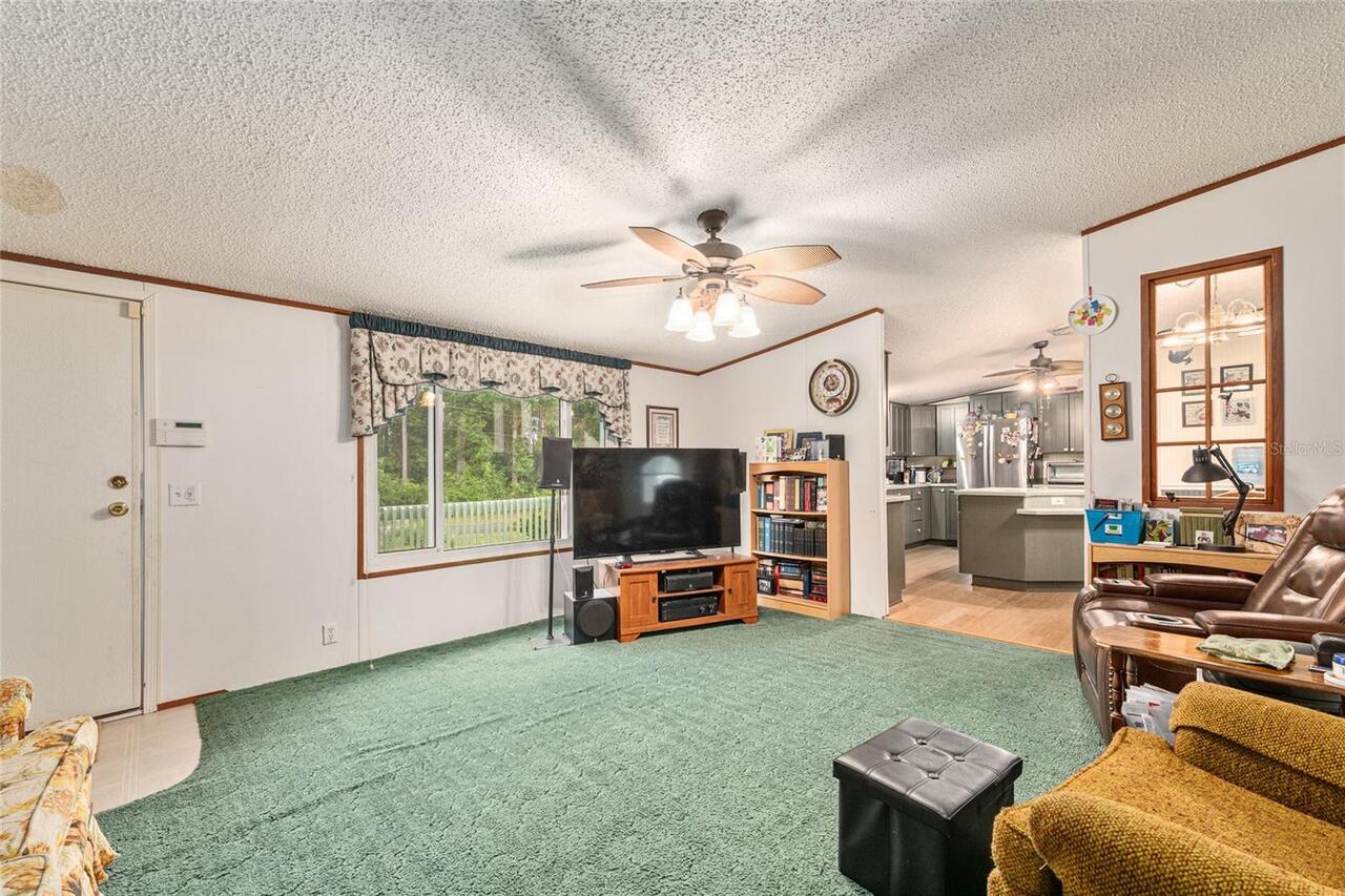 Listing Photo 10