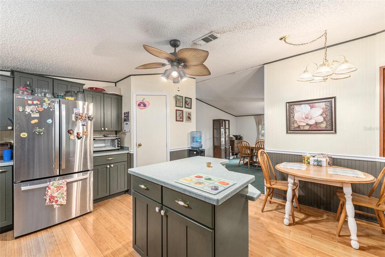 Listing Photo 16