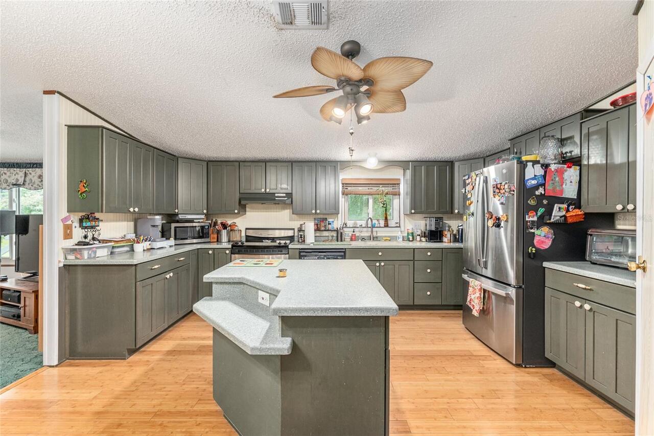 Listing Photo 19