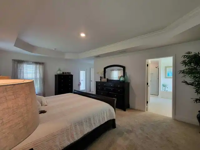 Listing Photo 14