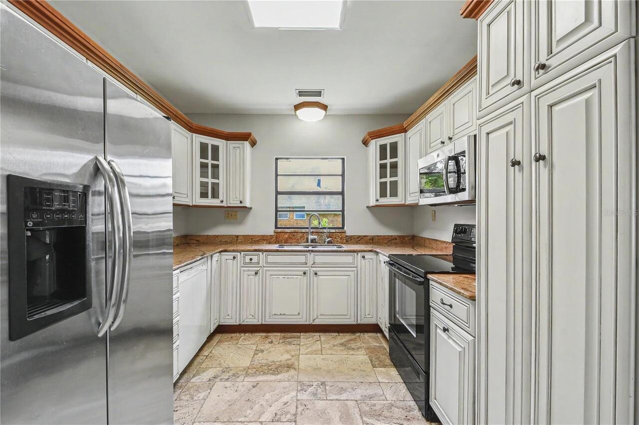 Listing Photo 32