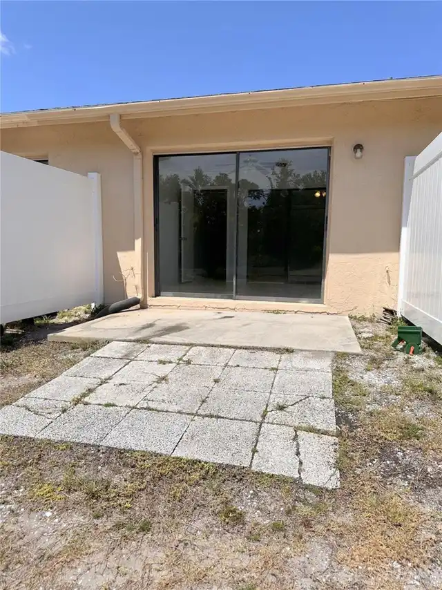 Listing Photo 12