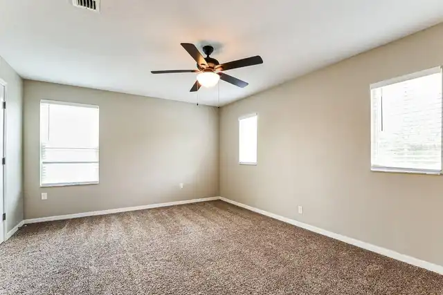Listing Photo 23