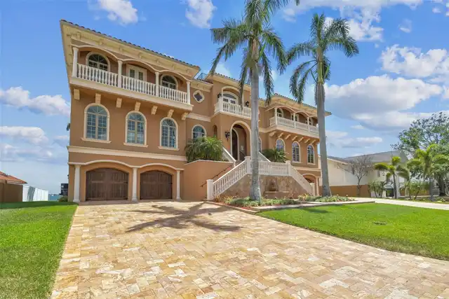 Listing Photo 11