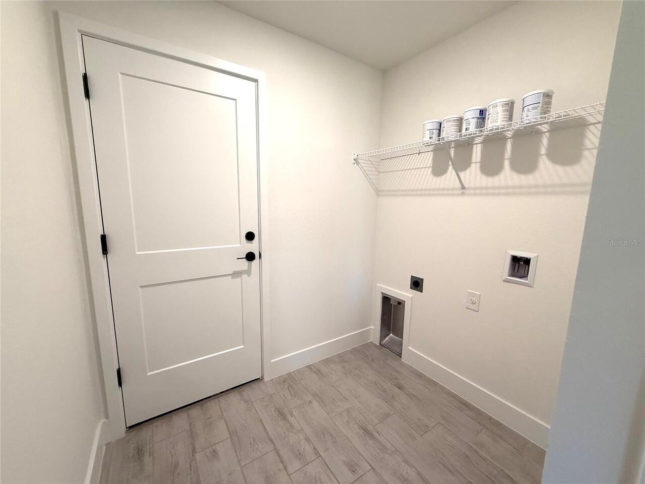 Listing Photo 12