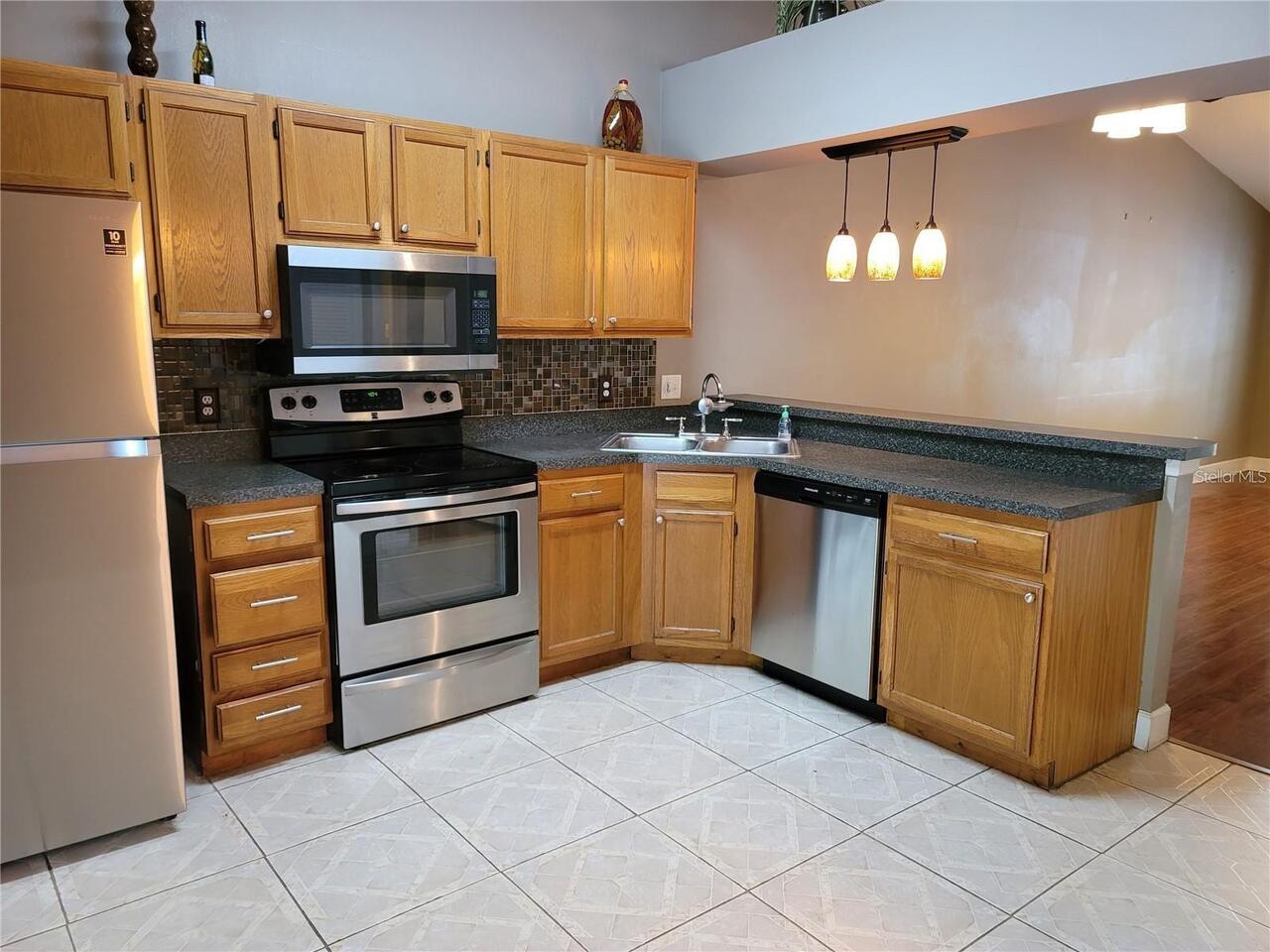 Listing Photo 7