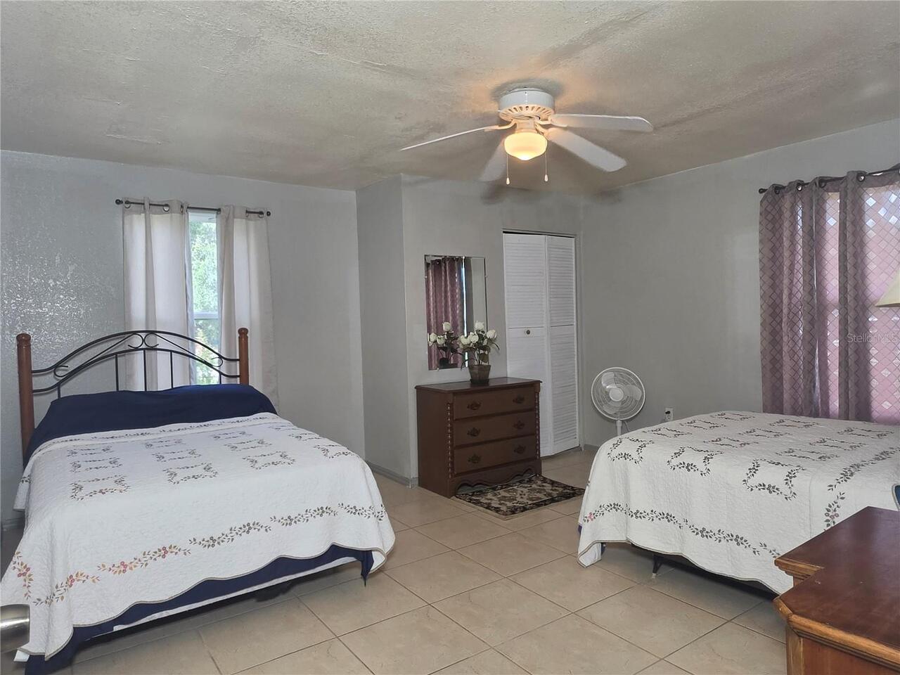Listing Photo 9