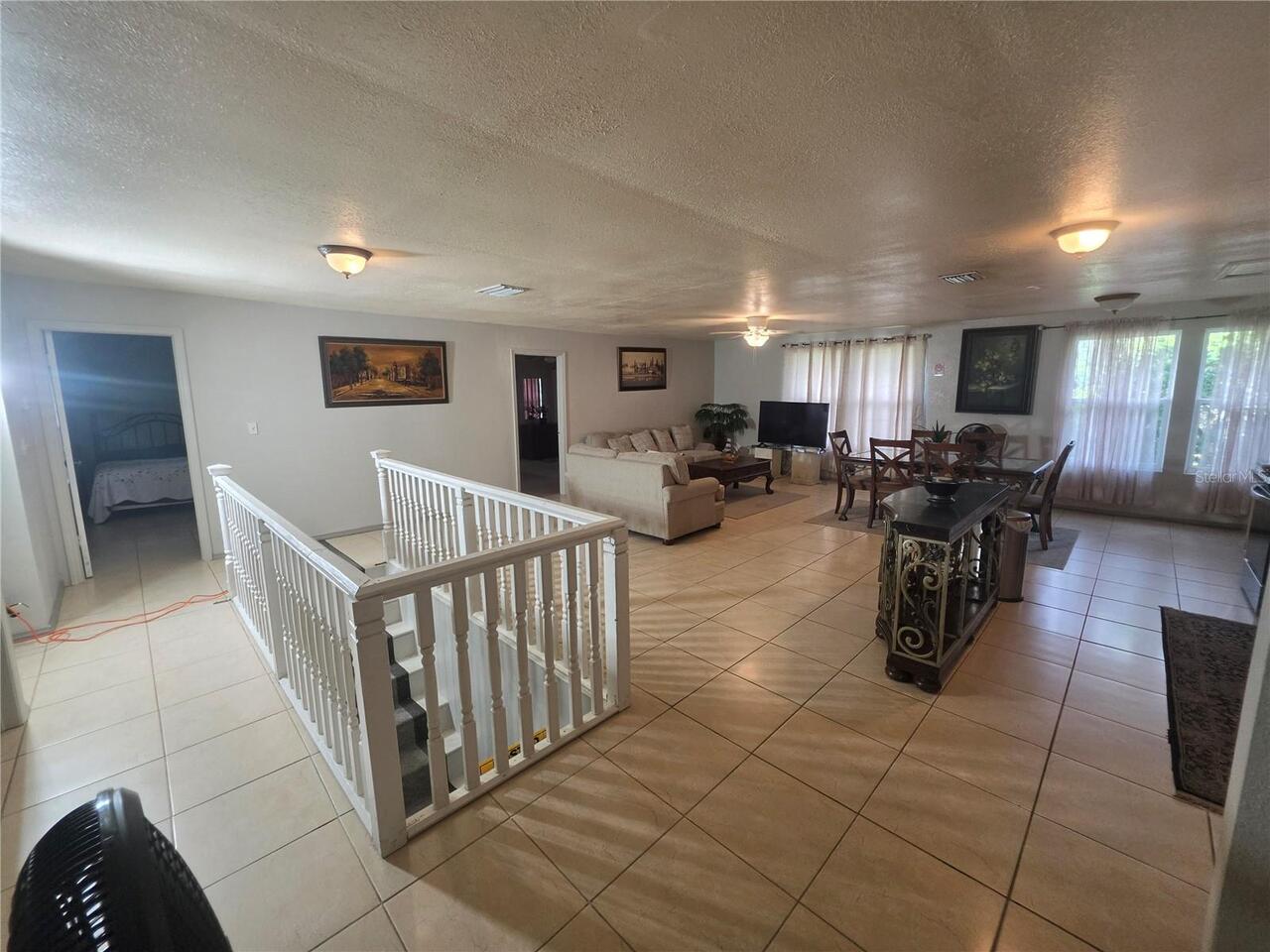 Listing Photo 12