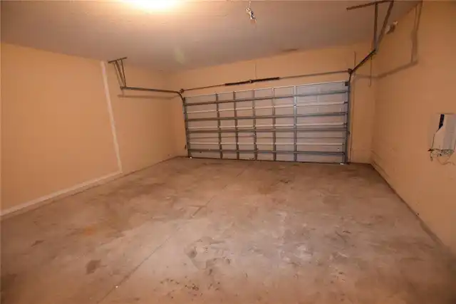 Listing Photo 14