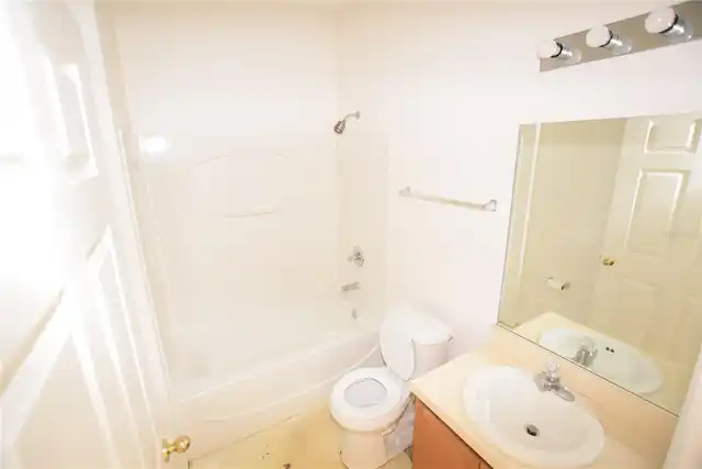 Listing Photo 15
