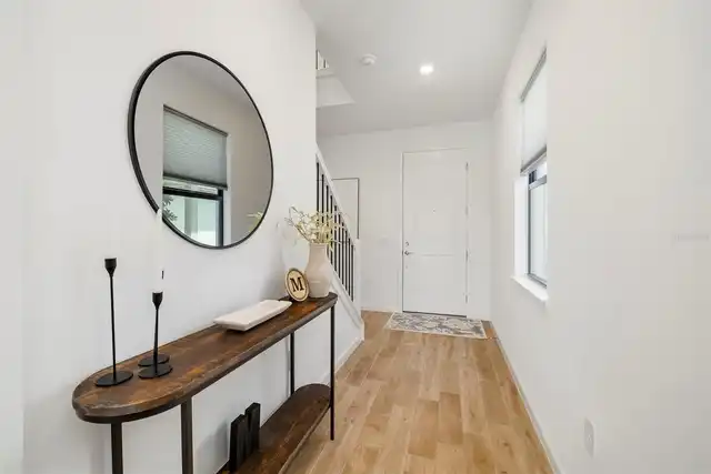 Listing Photo 11