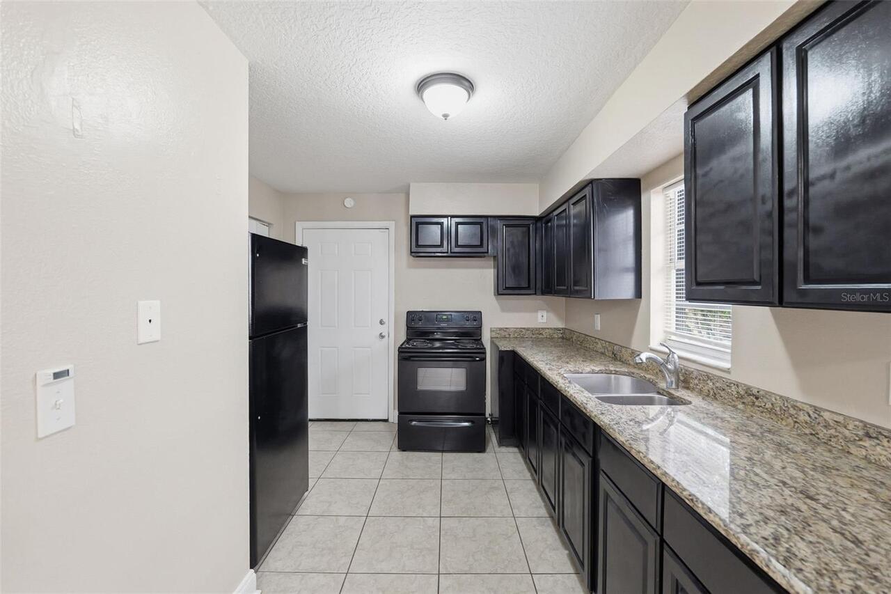 Listing Photo 9