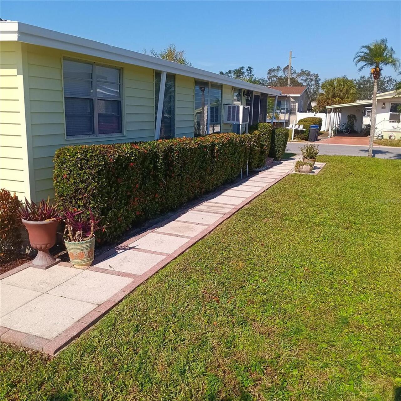 Listing Photo 10