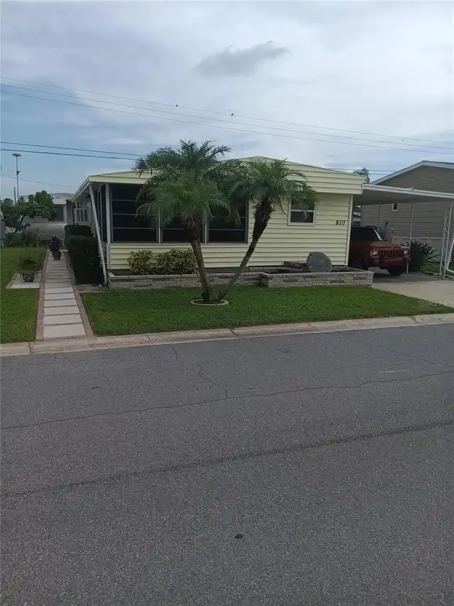 Listing Photo 11