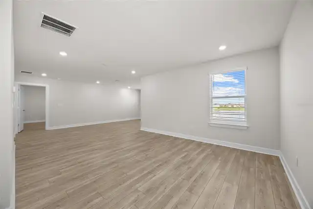 Listing Photo 33