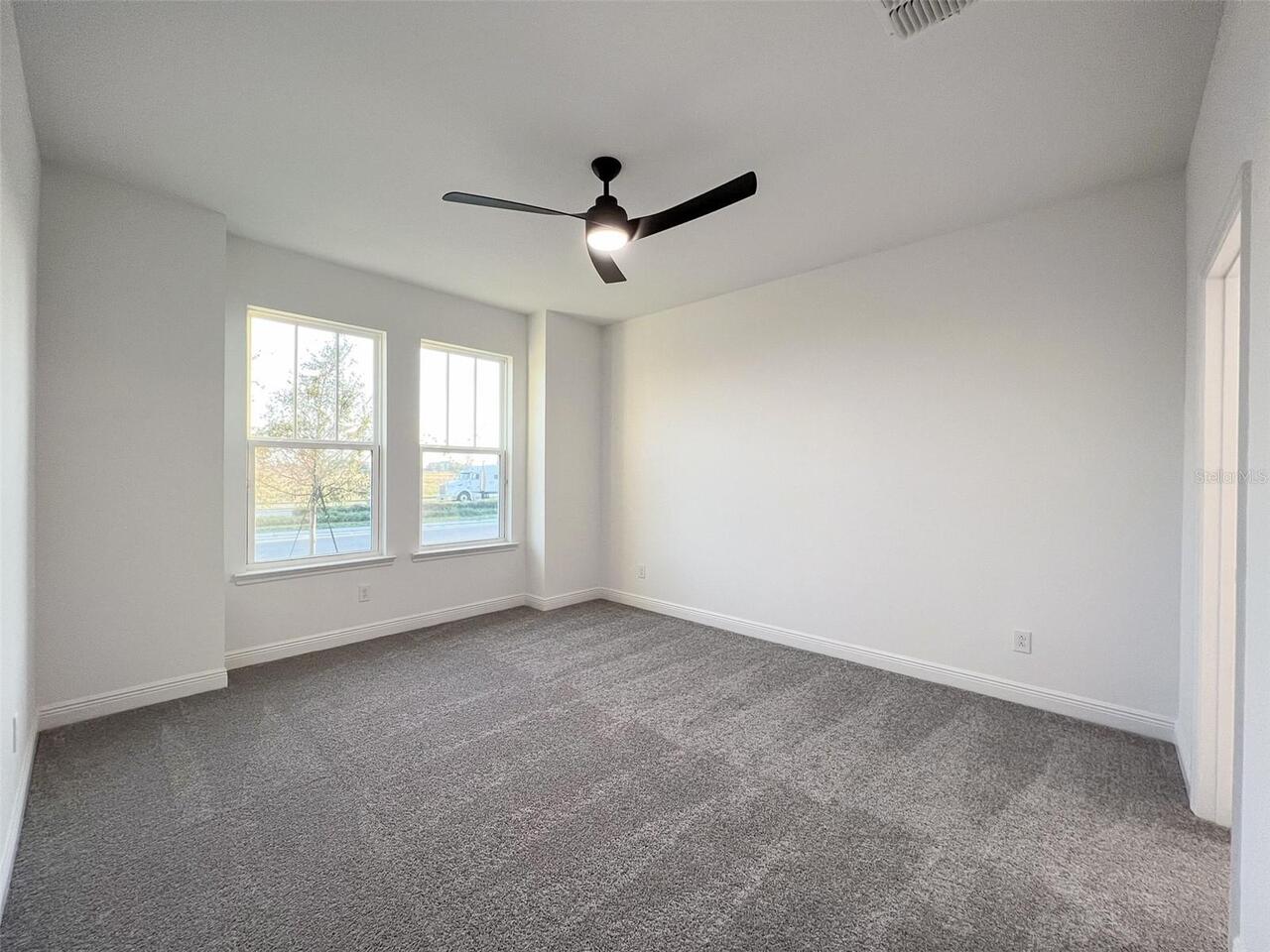 Listing Photo 9