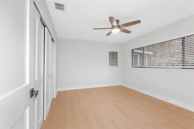 Listing Photo 29