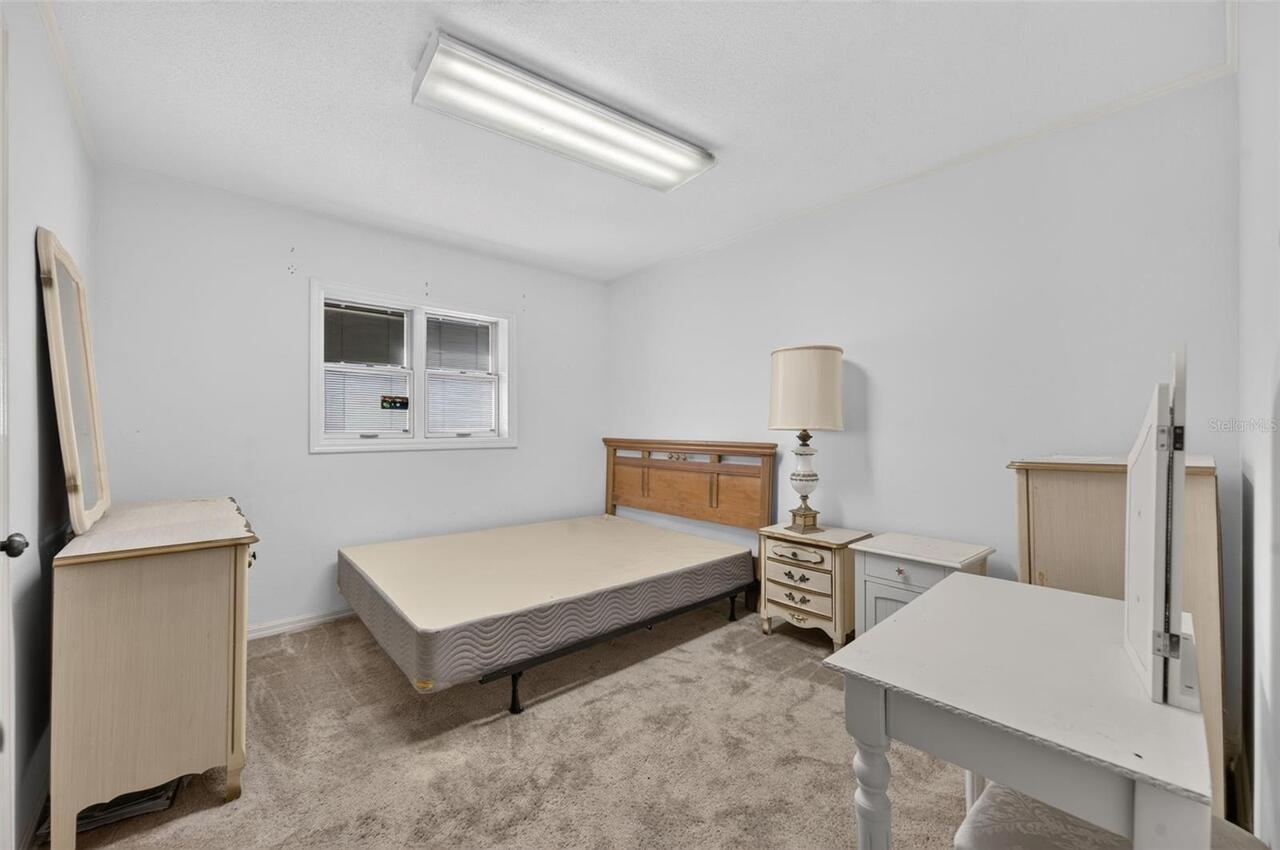 Listing Photo 10