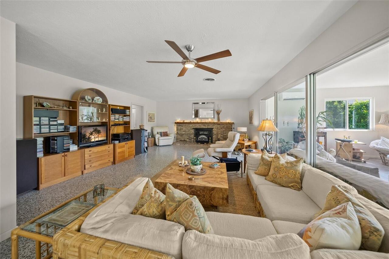 Listing Photo 16