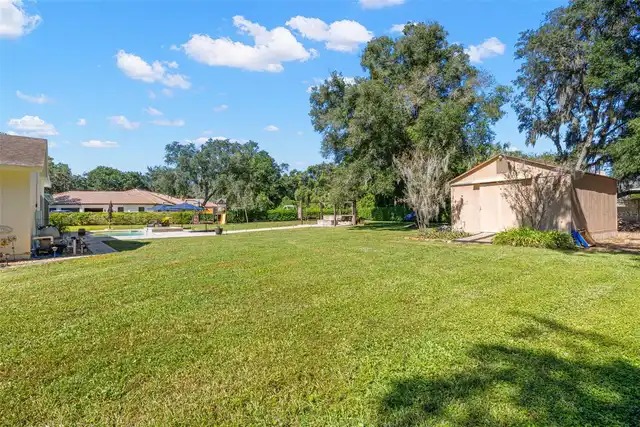 Listing Photo 15