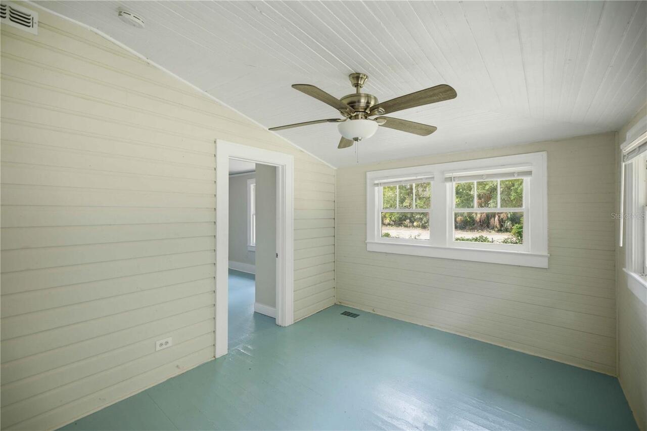 Listing Photo 25