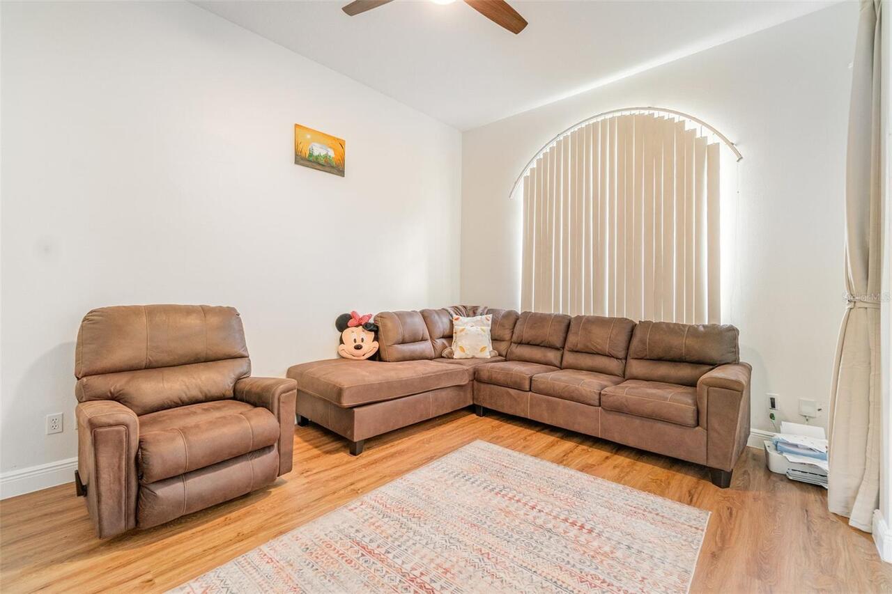 Listing Photo 6