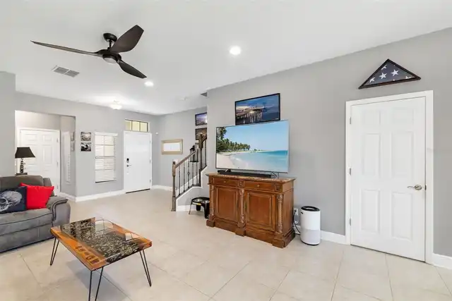 Listing Photo 14