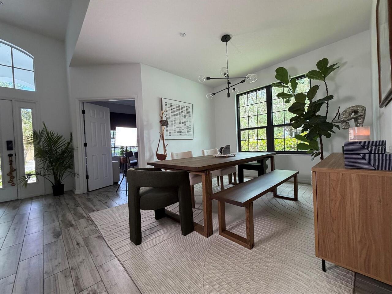 Listing Photo 12