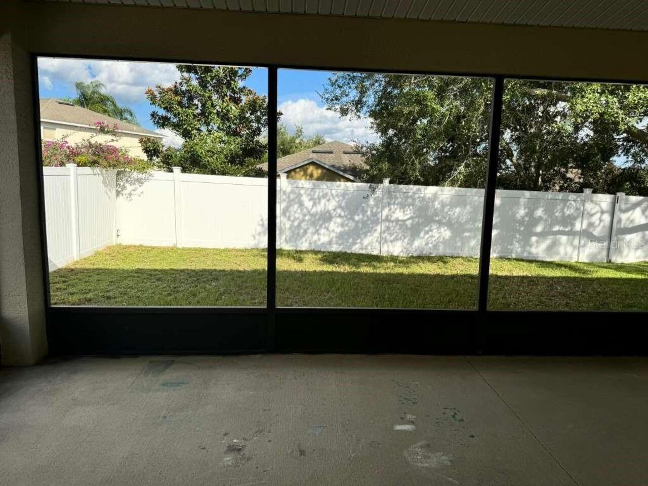 Listing Photo 14