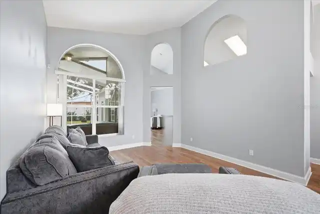 Listing Photo 15